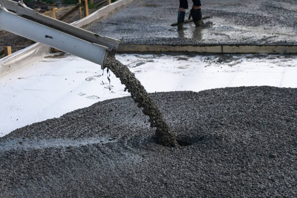 Best Custom Concrete Contractor  in Lake Geneva, WI